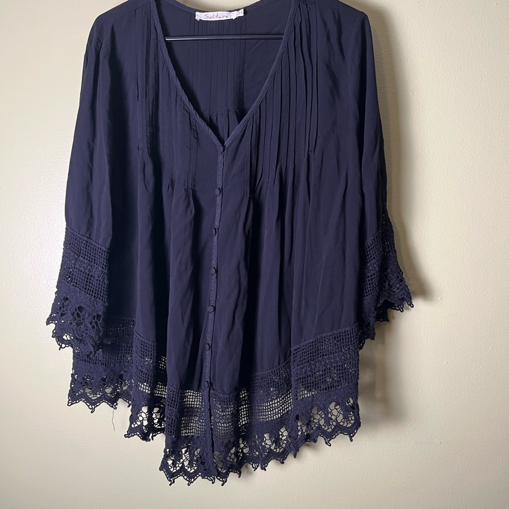 Solitaire Elegant Black Lace Trim Women's Top - Picture 3 of 9